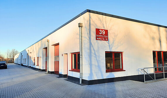 Zwei Hallen mit insgesamt ca. 233m² & Büro im Kölner-Süden