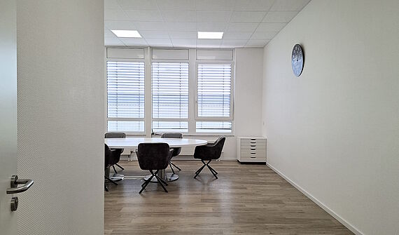 Modernes Büro mit ca. 45m² in Köln-Lindweiler