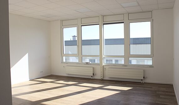 Modernes Büro mit ca. 45m² in Köln-Lindweiler