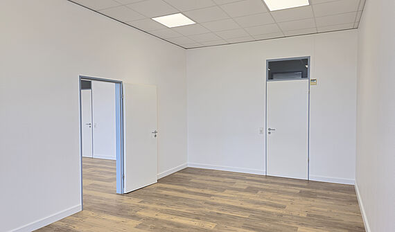 Doppelbüro mit ca. 73m² in Köln-Lindweiler