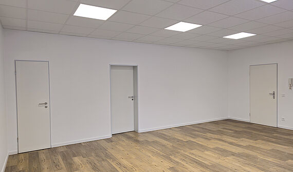 Einzelbüro mit WC & Teeküche mit ca. 50m² im Kölner-Süden