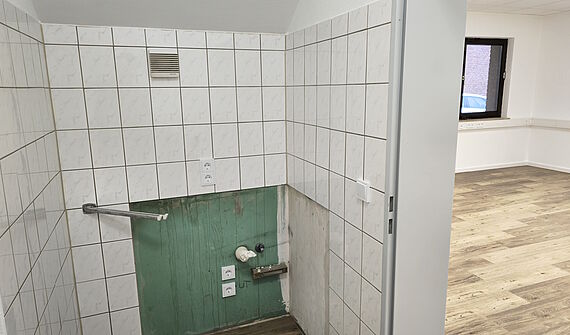 Einzelbüro mit WC & Teeküche mit ca. 50m² im Kölner-Süden