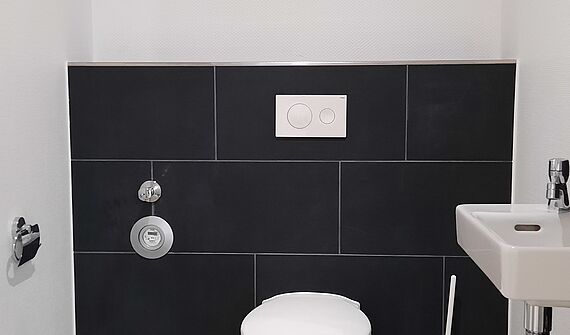 Zwei Hallen mit insgesamt ca. 233m² & Büro im Kölner-Süden